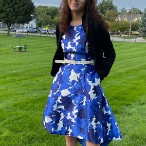 Women's Blue floral Tahari dress